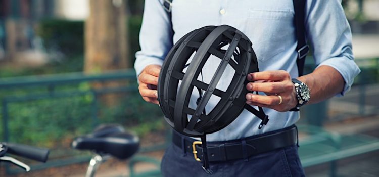 Fend: Klappbarer Fahrradhelm erleichtert Transport Fend - klappbarer Fahrradhelm