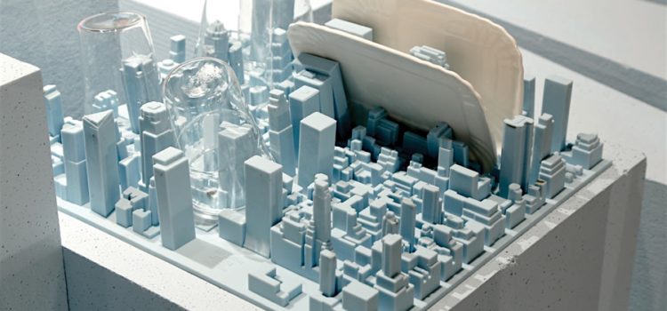 Inception: Abtropfgestell von Luca Nichetto in Form von New York Luca Nichetto entwirft die Inception Ablage für Geschirr / den Schreibtisch